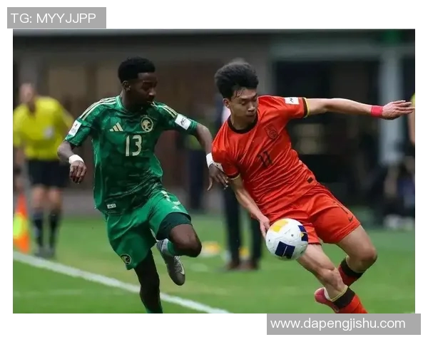 科尔威尔青训中卫崭露头角展现未来足球新星的无限潜力